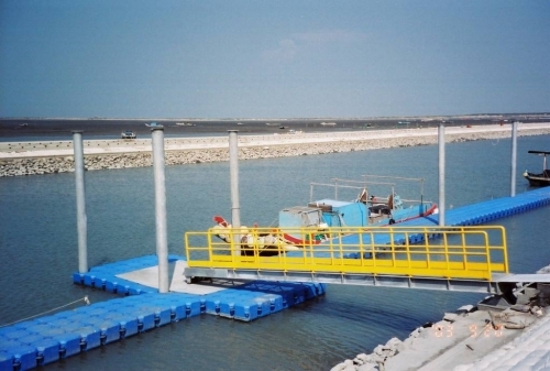 浮筒碼頭——簡易浮筒搭建的優(yōu)勢